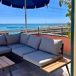 Oda ve Kahvaltı Acqua Di Mare Bordighera
