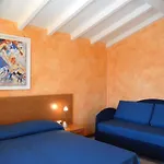 Acqua Di Mare 4*