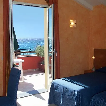 Bed & Breakfast Acqua Di Mare - 4*